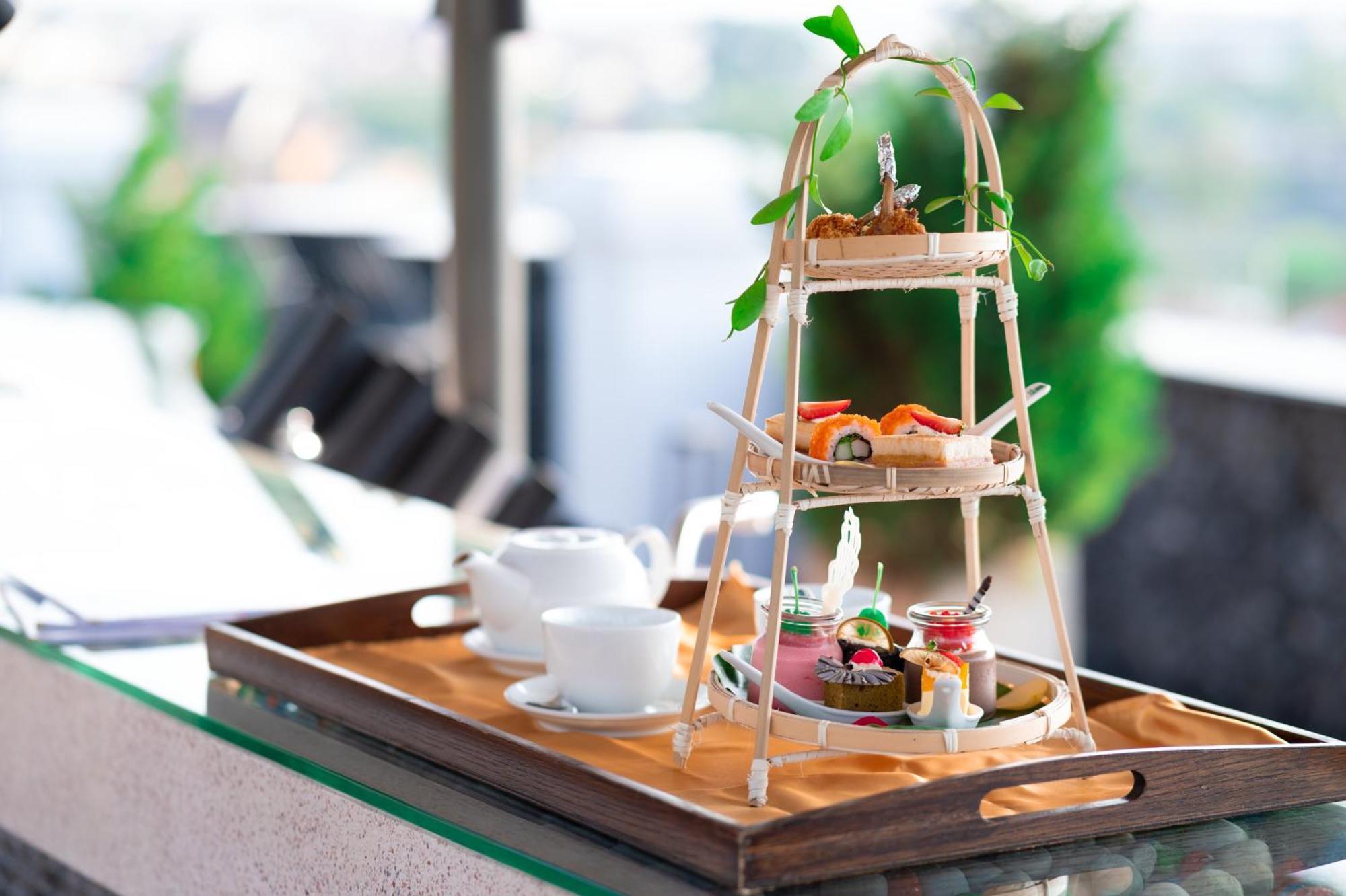Bel Marina Hoi An Resort Exterior foto Afternoon tea at the Mandarin Oriental, Bangkok
